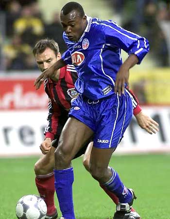 捂眼开枪 捂眼开枪